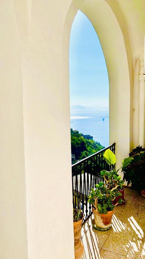 Appartement Borgo Virginia - Sea View In Amalfi Coast à Vietri Extérieur photo